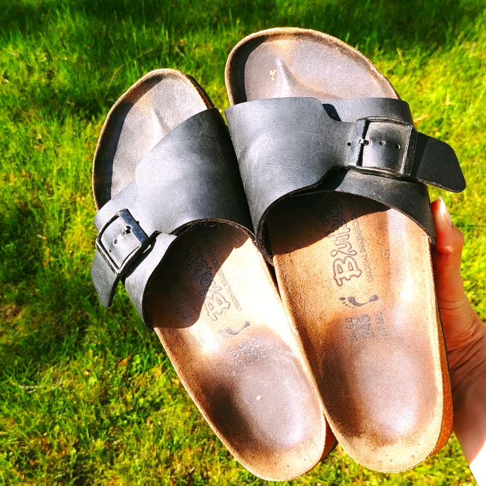 Birkenstock Birkis Black Single Strap